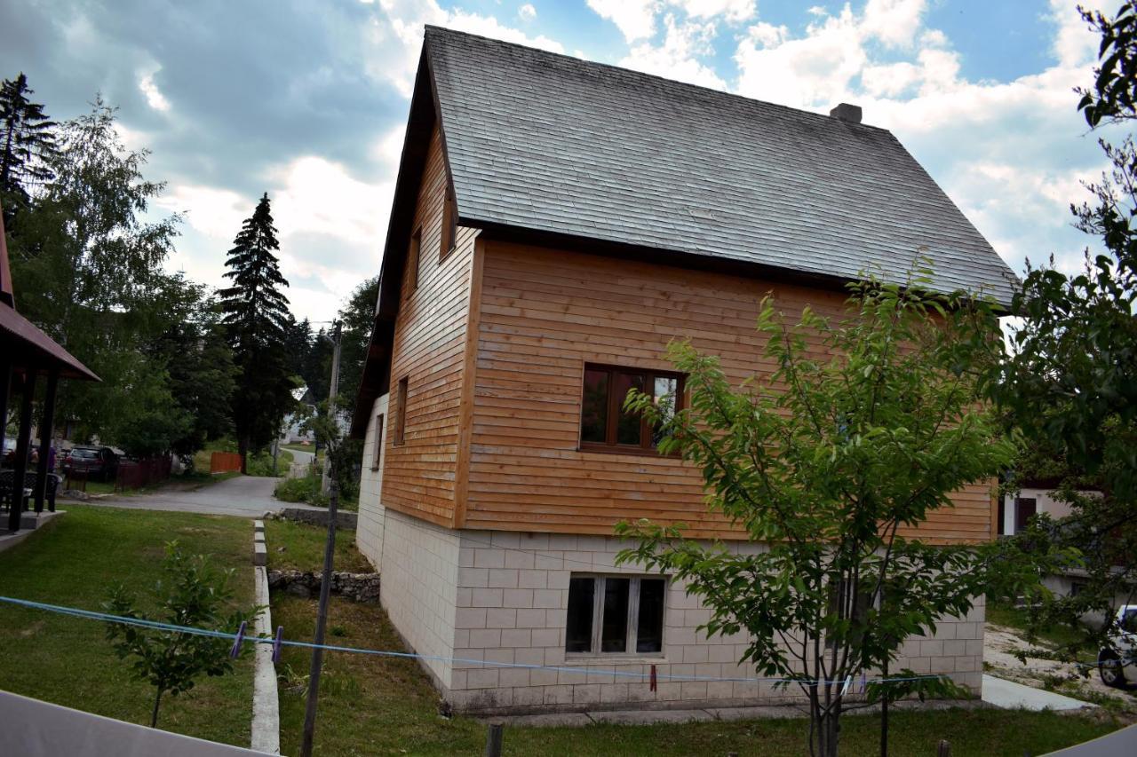 Srna Chalet - Rooms Žabljak Exteriör bild